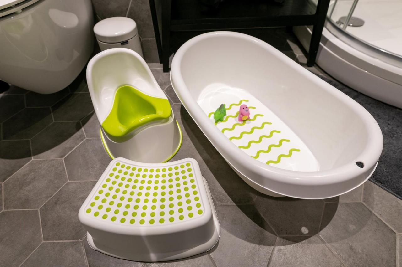 Brand New, Family-Friendly With A Great Location - Moon Apartment Βέντσπιλς Εξωτερικό φωτογραφία